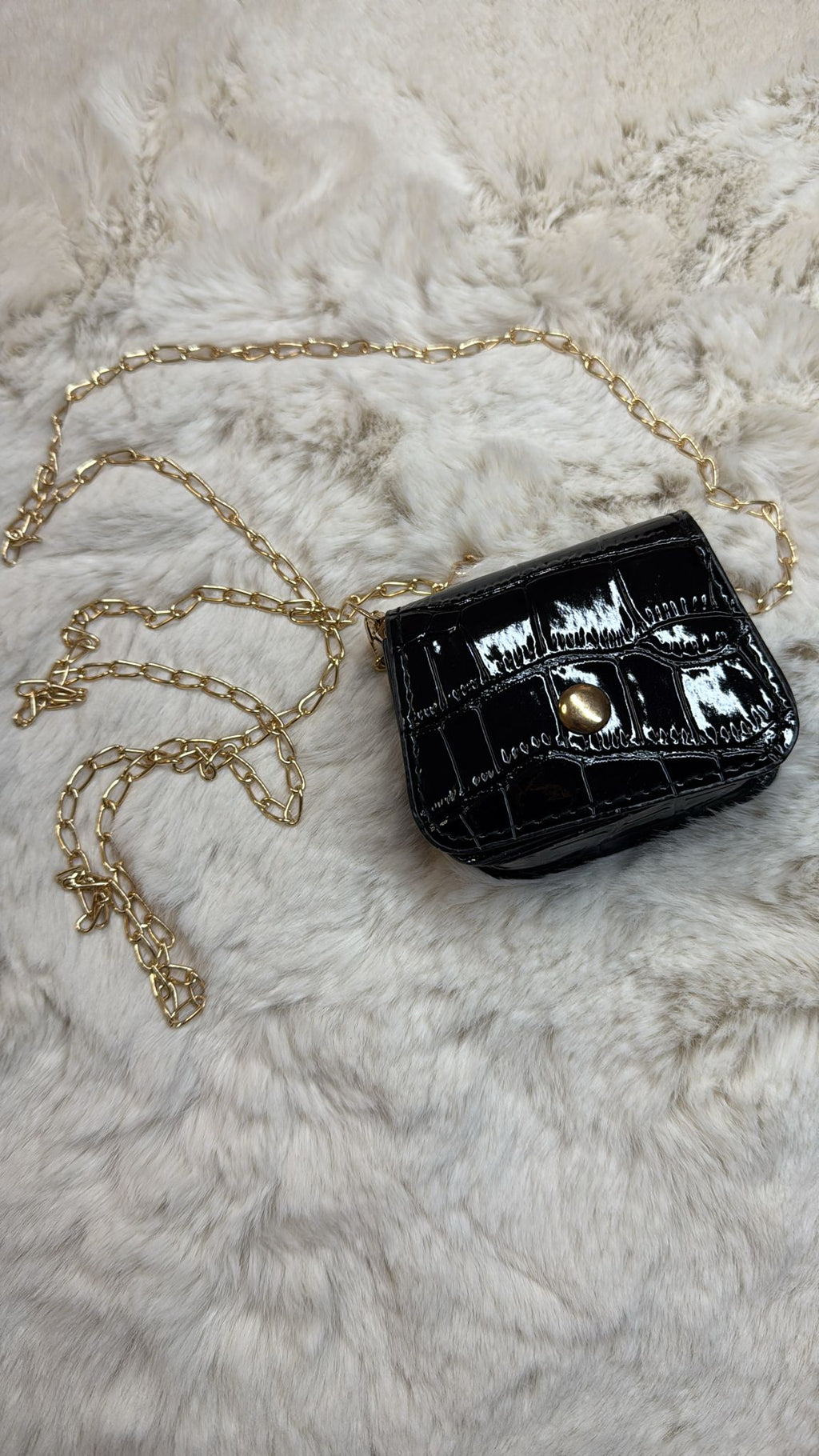 Mini Cartera Cocodrilo con Cadena Dorada